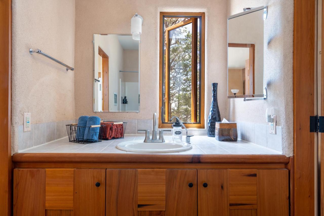 Santa Fe Ridgetop Retreat With 2 Hot Tubs And Views 외부 사진